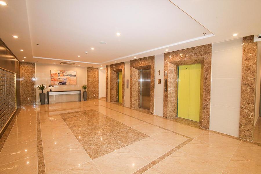 Austin Home Apartment Sky Center - Near Tan Son Nhat Airport Хошимин Экстерьер фото